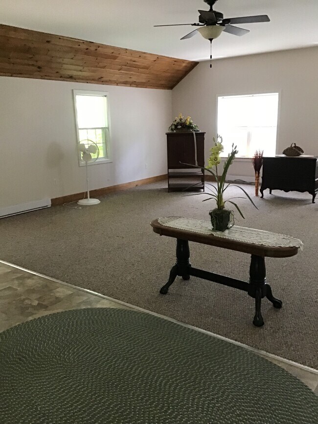 30 Burnt Swamp Rd 30 Burnt Swamp Rd Cumberland RI 02864 Apartment