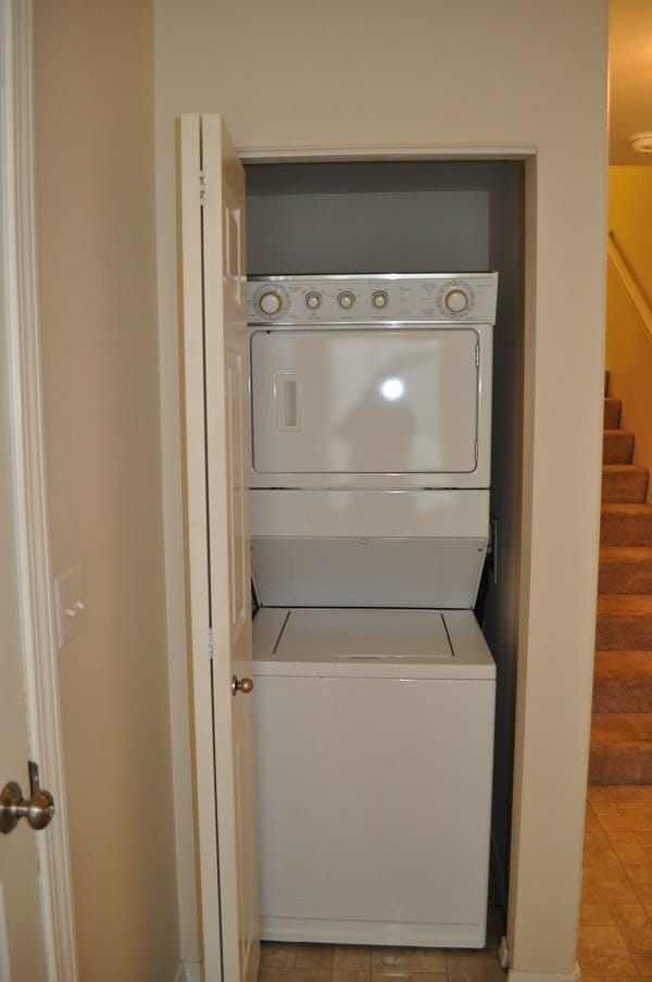 Building Photo - 3 Bedroom East Anchorage Condo!