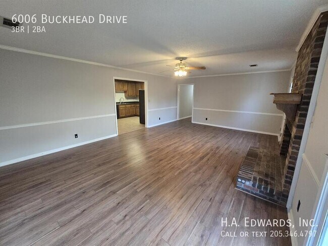 Building Photo - 6006 Buckhead Dr
