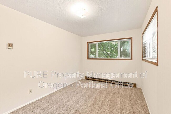 Building Photo - 1113 SE 27th Ave