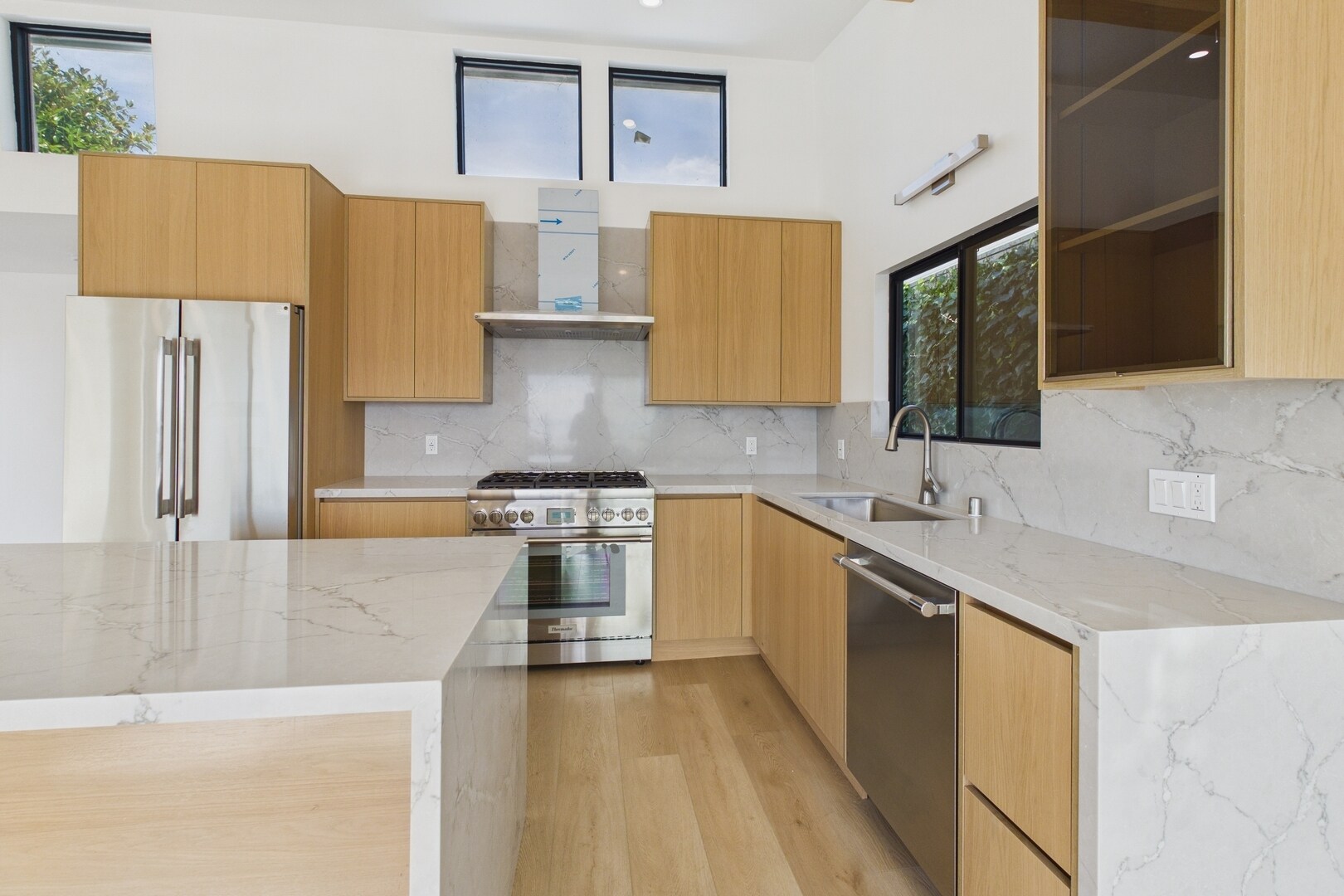 Building Photo - 2282 Whitney Ave