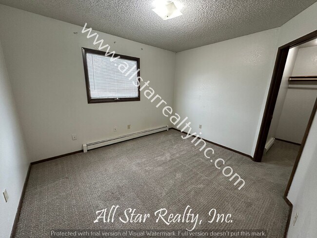 Building Photo - 7301 Woburn-2