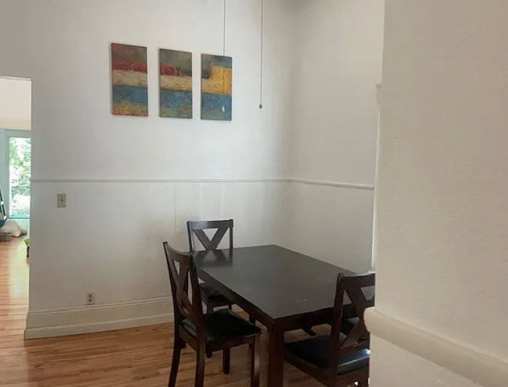 Building Photo - 906 E St