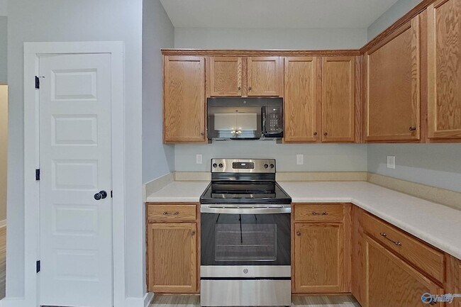 Building Photo - 45 HAWK LN