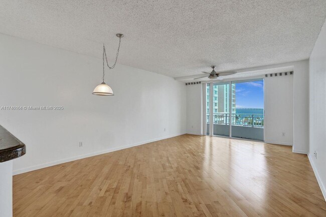Building Photo - 770 Claughton Island Dr