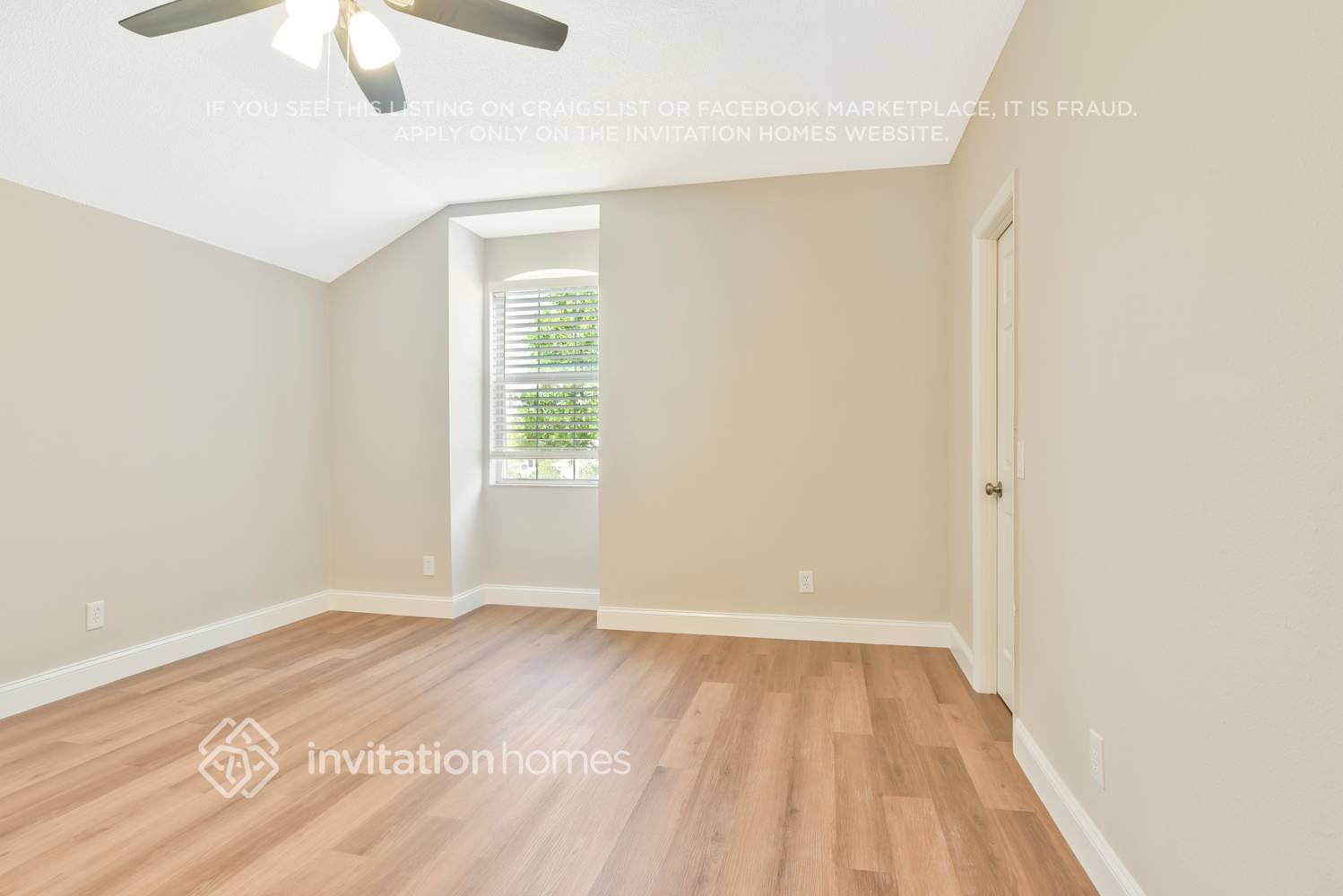 Building Photo - 2218 Santa Lucia St
