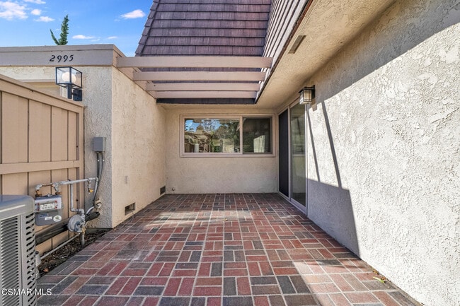 Building Photo - 2995 Dogwood Cir