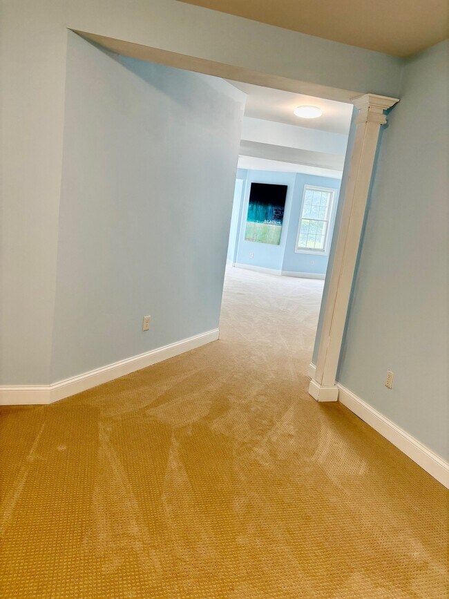 Building Photo - 5634 Annenberg Ct