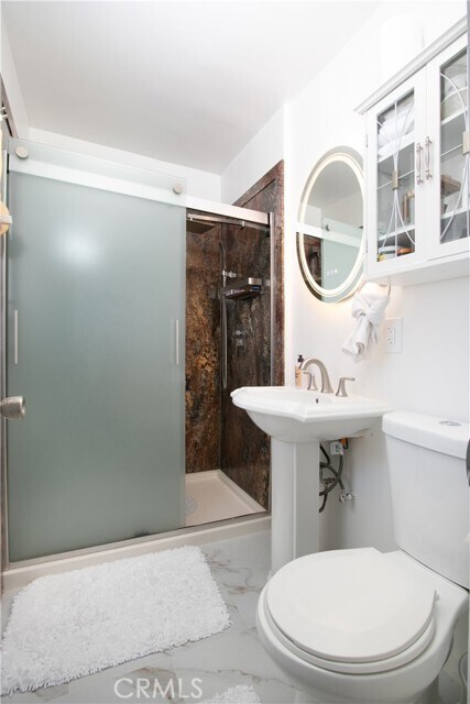 Building Photo - 1034 Thompson Ave