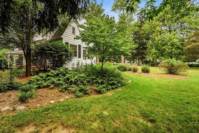 Building Photo - 7364 Johnnycake Ridge Rd