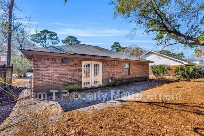 Building Photo - 120 Fox Chase Rd