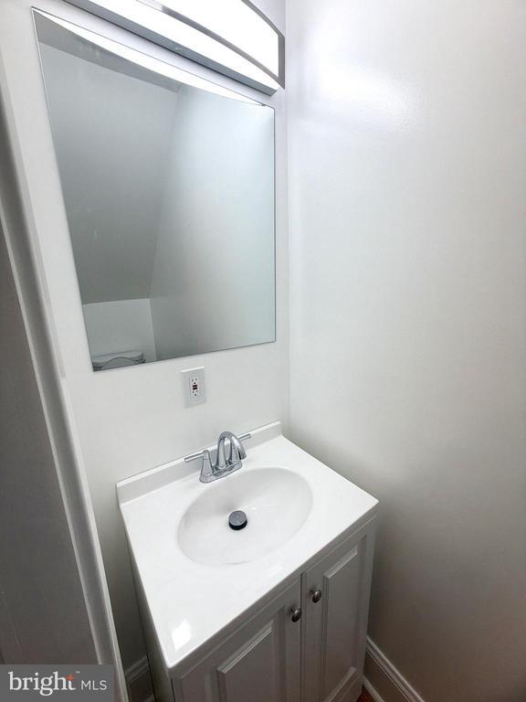 Building Photo - 2054 W 65th Ave