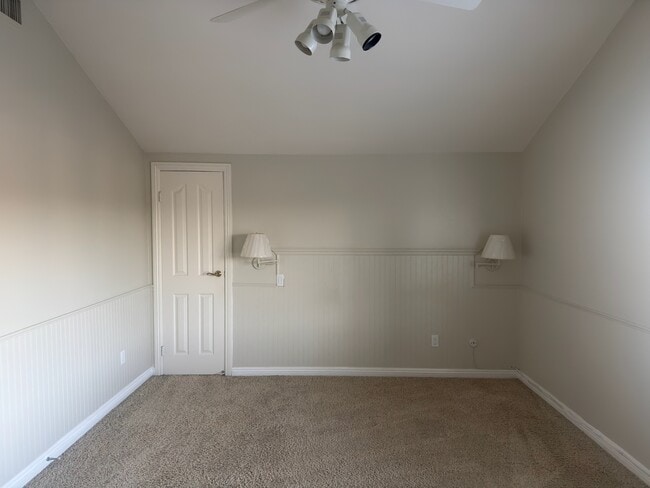 Building Photo - 17571 Cabela Dr