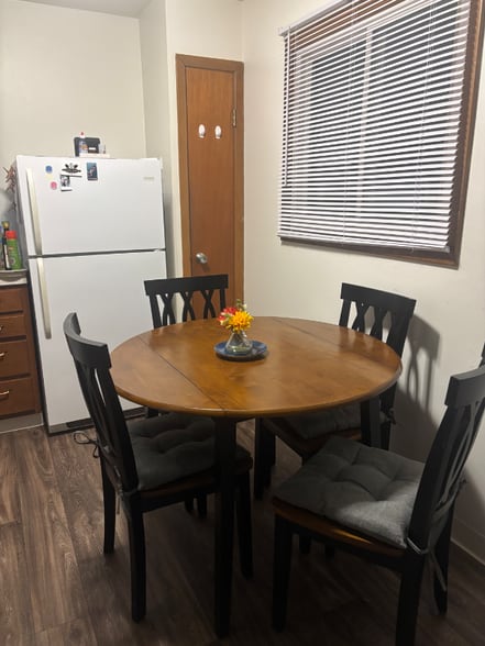 Building Photo - 800 N Smith Rd