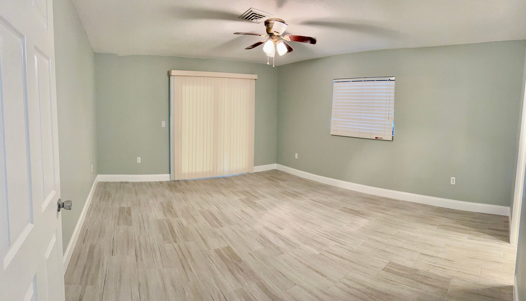 Building Photo - 627 Alligator Dr