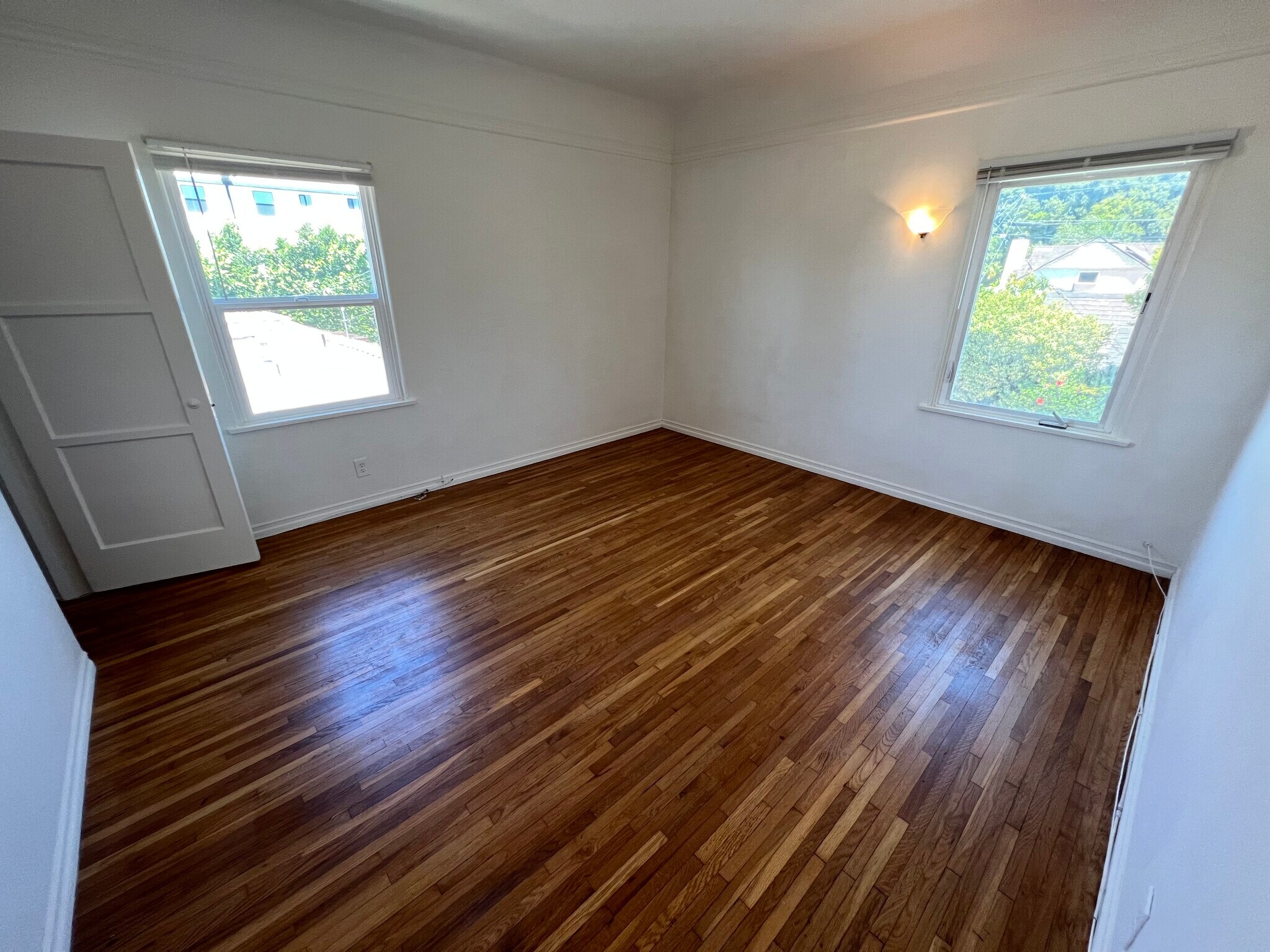 Building Photo - 1874 S Redondo Blvd