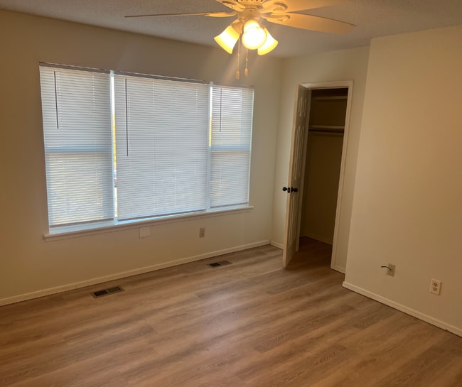 Building Photo - 2818 S O St