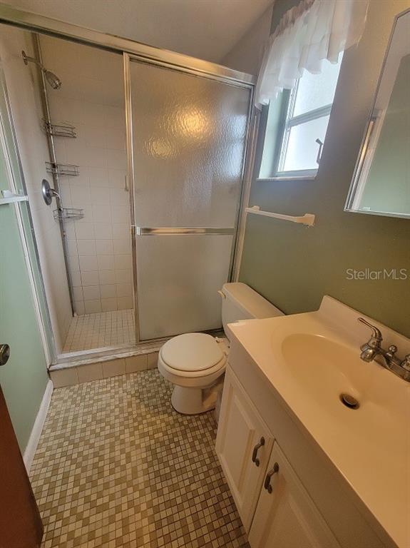 Building Photo - 4010 Cluster Dr
