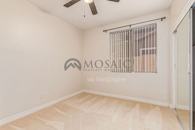 Building Photo - 745 W Citrus Way