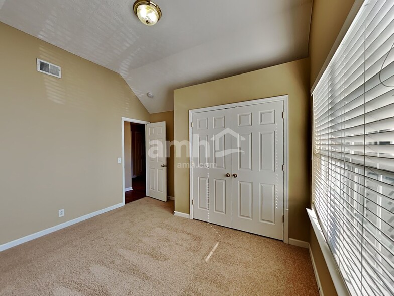 Building Photo - 5224 Ridgefalls Way