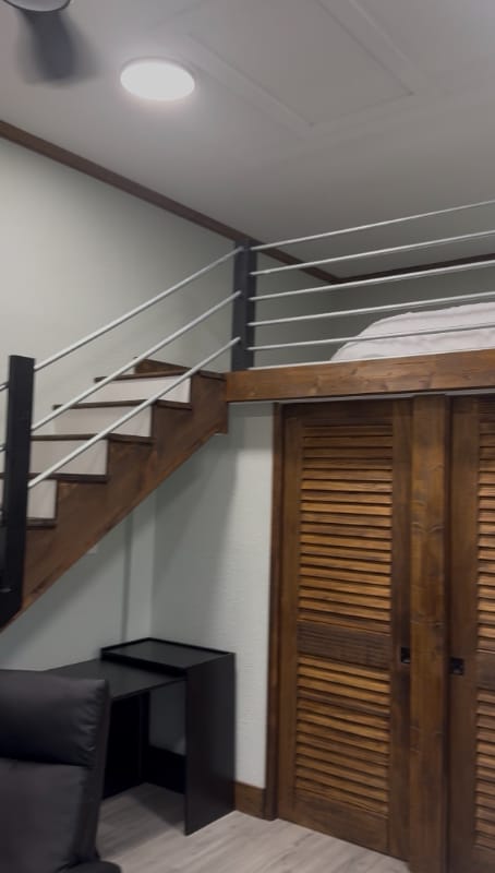 Building Photo - 2616 S Crystal Lake Dr