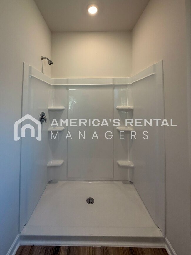 Building Photo - New Construction Home for Rent in Owens Cross Roads, AL!