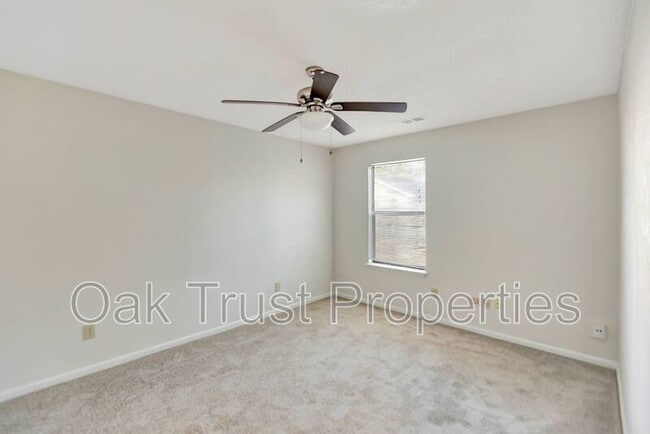 Building Photo - 155 Manchester Rd