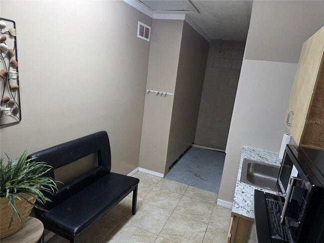 Building Photo - 23737 Lake Ave