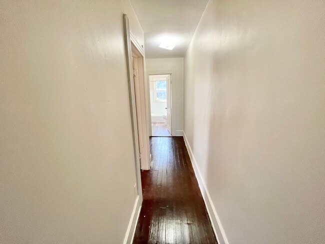 Building Photo - 1818-1818 E 29th St