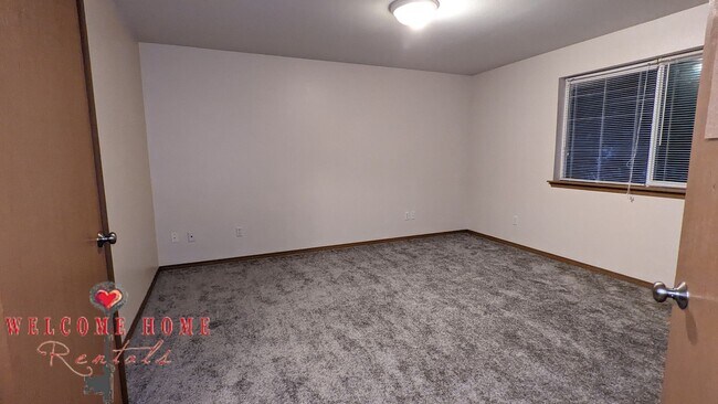 Building Photo - The amenities of an apartment community in...