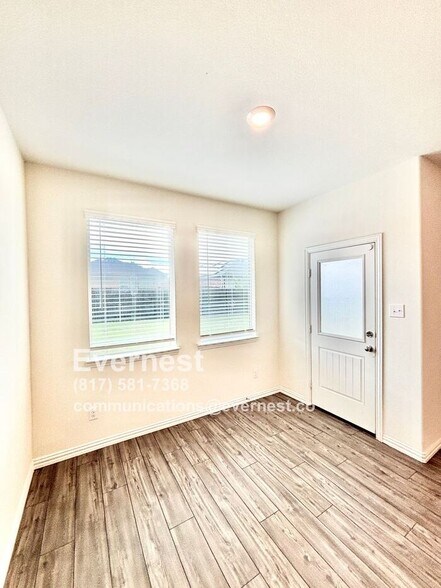 Building Photo - 6825 Waterloo Ln