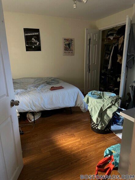 Building Photo - 79 Pleasant St