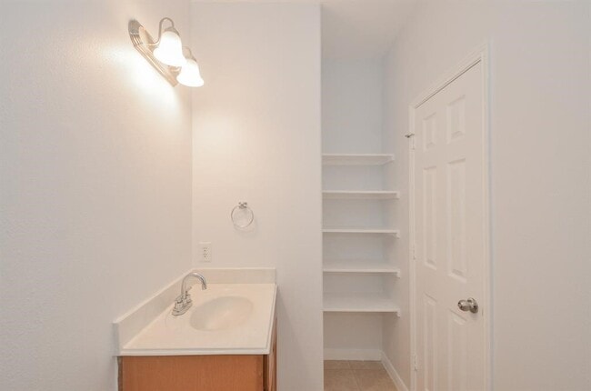 Building Photo - 26538 Marble Point Ln