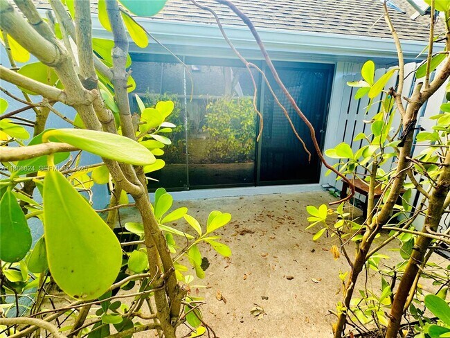 Building Photo - 33 Deer Creek Rd