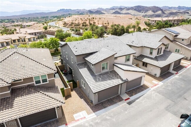 Building Photo - 128 Kimberlite Dr