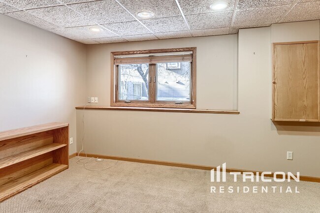 Building Photo - 15179 82nd Ave N