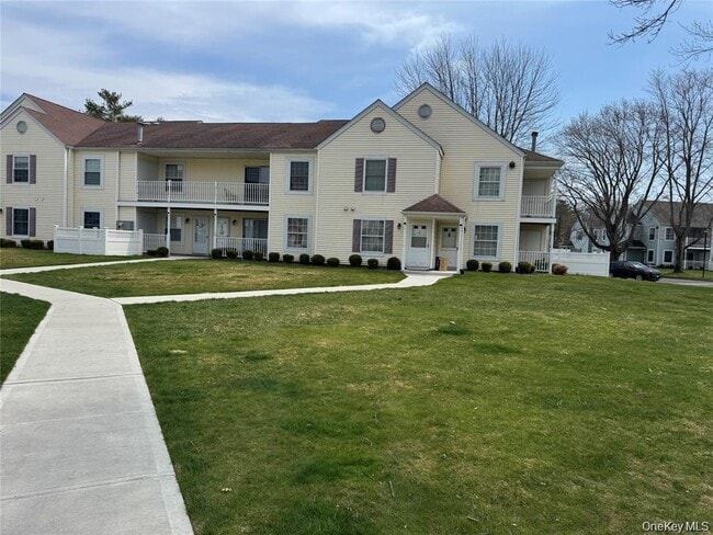 Building Photo - 9 Fairview Cir