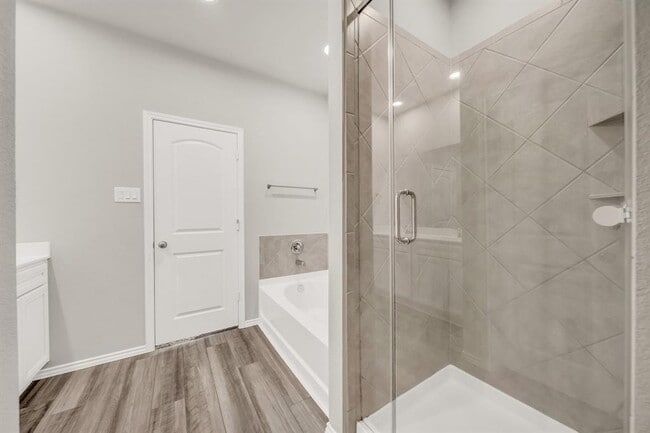 Building Photo - 9244 Inland Leather Ln
