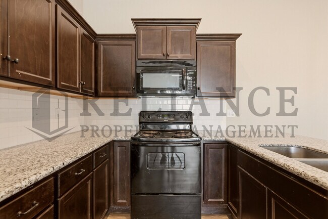 Building Photo - 13601 Hunters View St