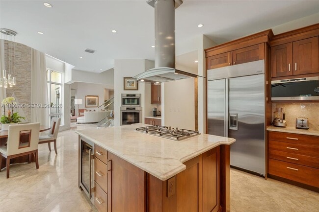 Building Photo - 755 Tiziano Ave