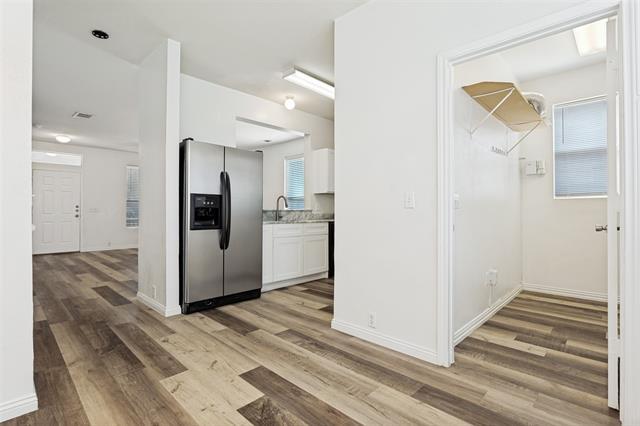 Building Photo - 2609 Van Buren Dr