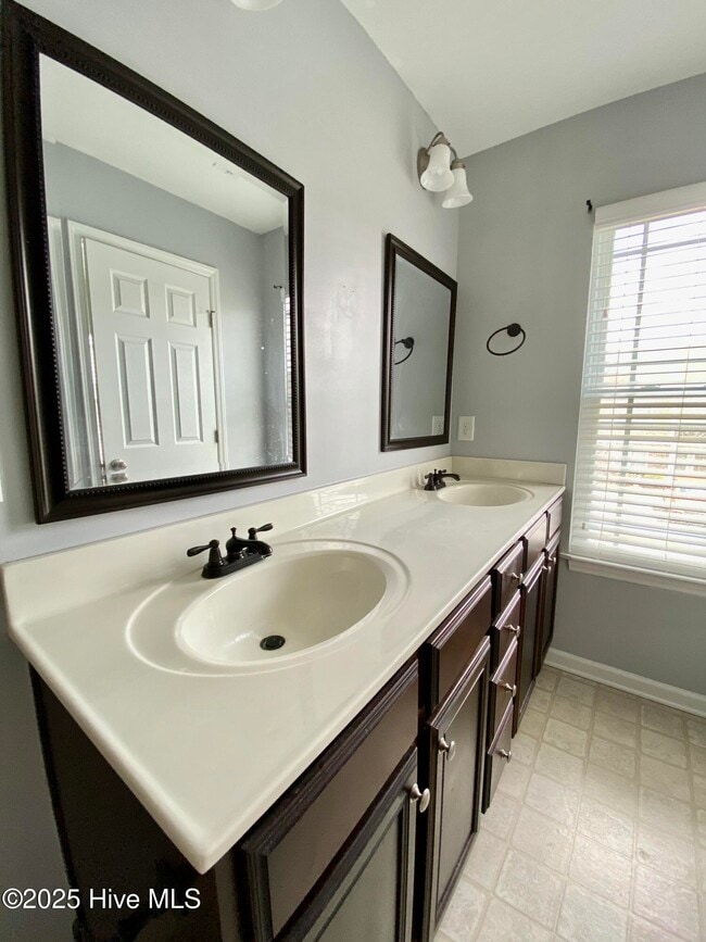 Building Photo - 4120 Kittrell Farms Dr