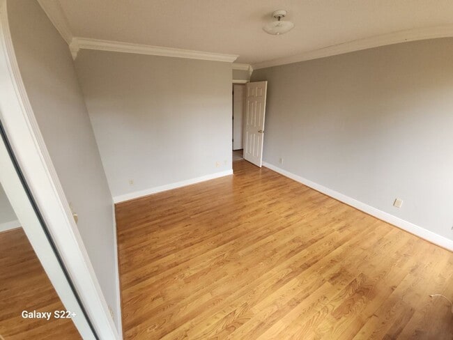 Building Photo - 971 Manningham Rd