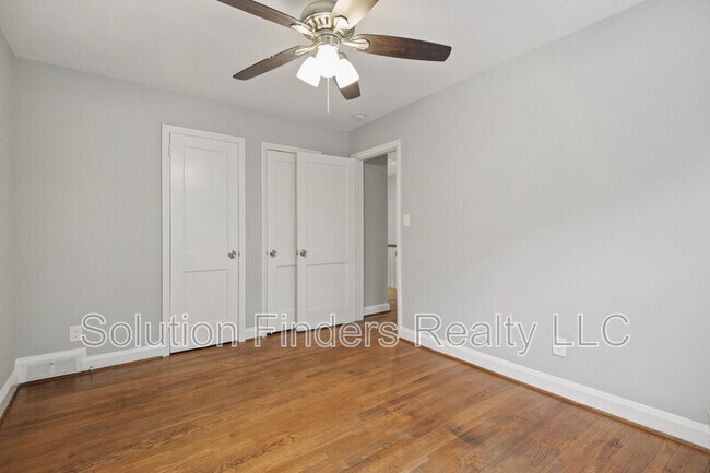 Building Photo - 1812 Edgewood Rd