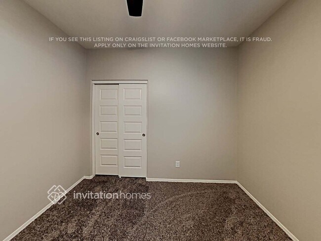 Building Photo - 39997 W Jenna Ln