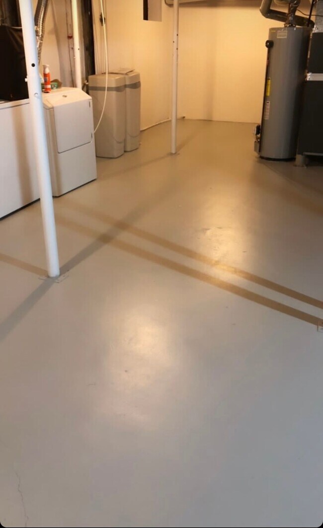 Building Photo - 21 W 78th Ter