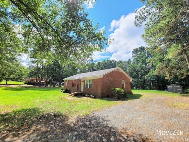 Building Photo - 747 Hall Spencer Rd