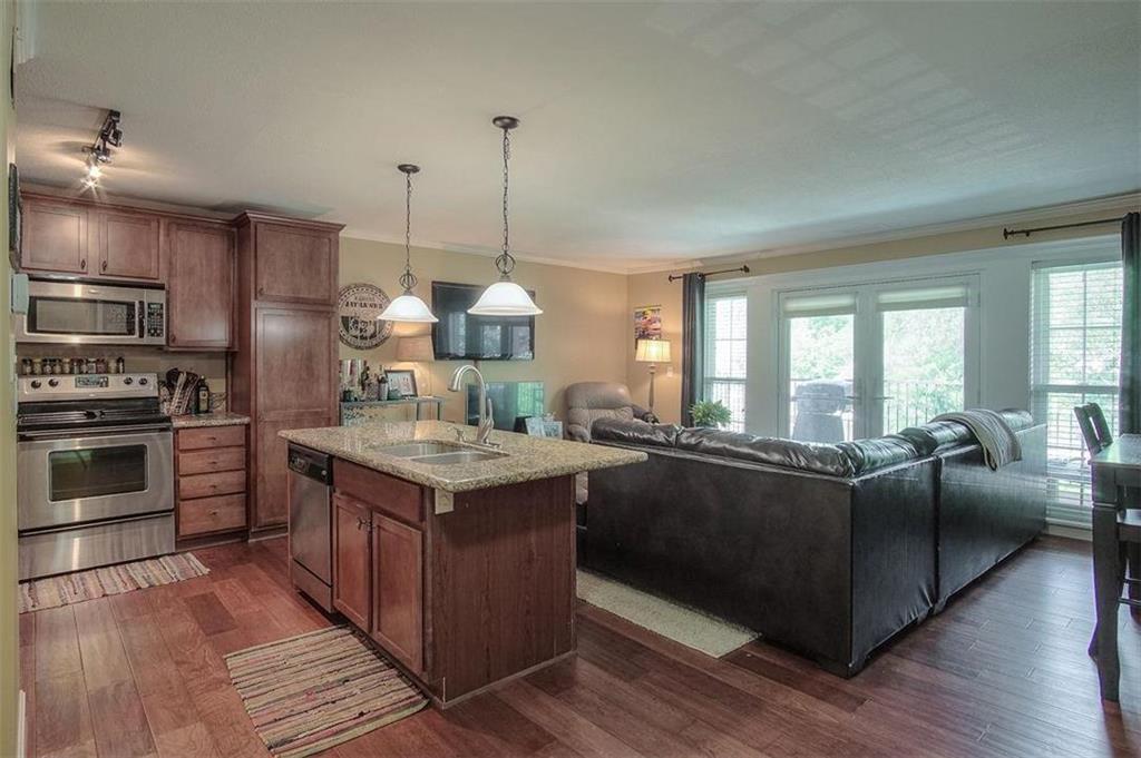 Building Photo - 4727 Jarboe St