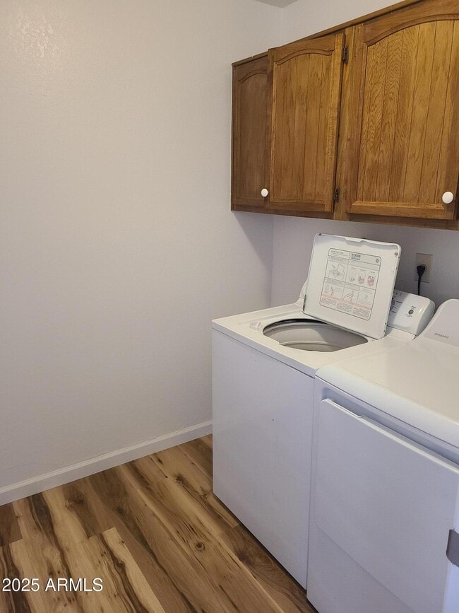 Building Photo - 2726 S Rogers