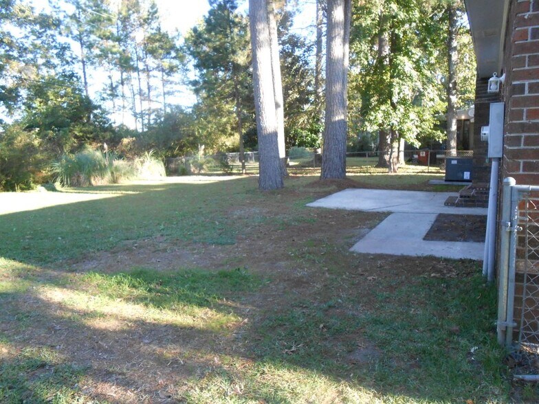 Building Photo - 199 Tall Pines Rd